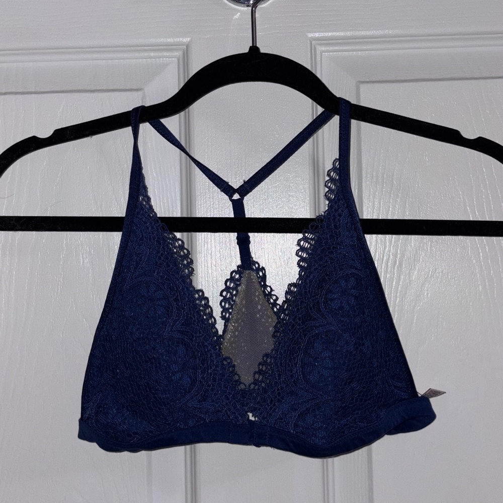 💙 Victoria’s Secret Lace Bralette | Size M